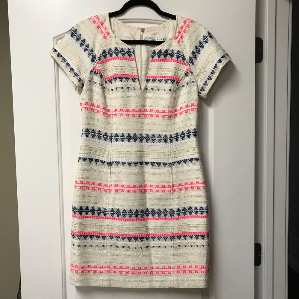 Trina Turk Angela Sheath Dress Short Sleeve V-neck